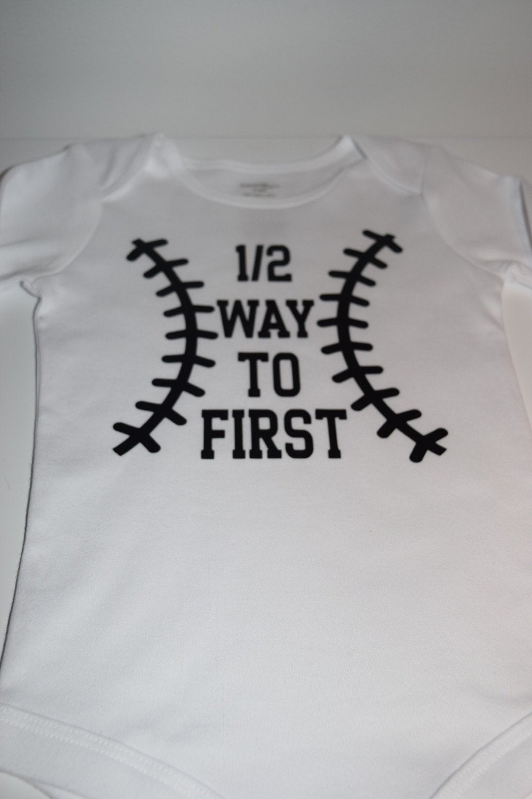 Half Birthday Baby Onesie | It's My Half Birthday Onesie | Birthday Baseball Onesie | 6 Months Birthday Onesie | New Mom Gift | Cake Smash - Creationz By Saba